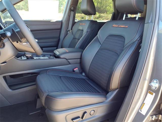 new 2025 Nissan Pathfinder car, priced at $39,417