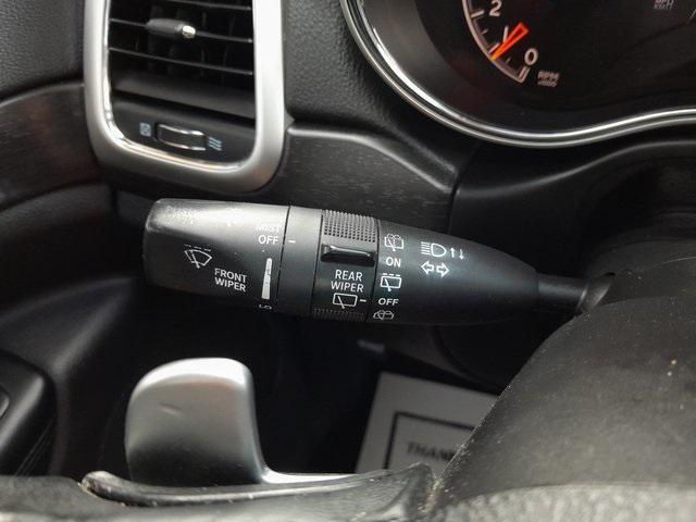 used 2015 Jeep Grand Cherokee car, priced at $12,978