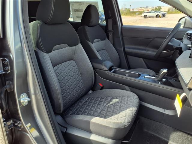 new 2025 Nissan Kicks car, priced at $27,160