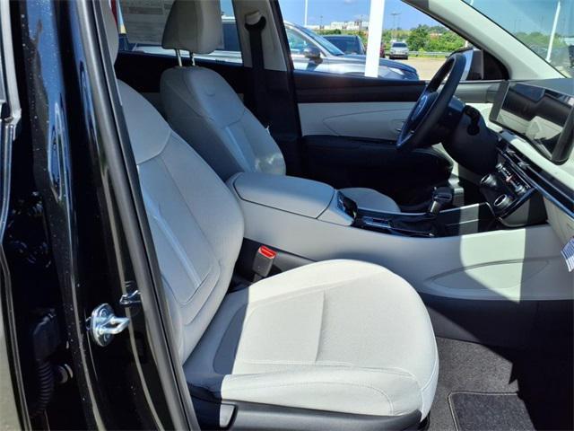 new 2025 Hyundai Tucson car, priced at $30,310