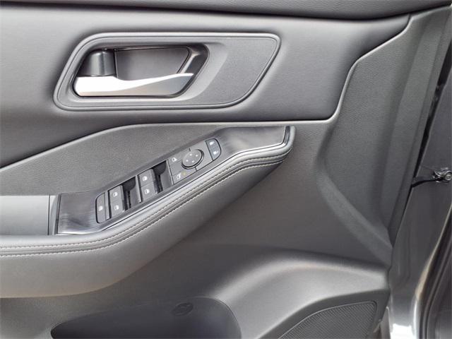 new 2025 Nissan Rogue car, priced at $31,877