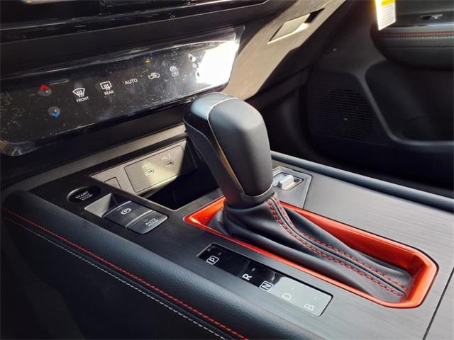new 2025 Nissan Kicks car, priced at $28,831