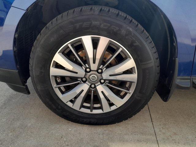 used 2017 Nissan Pathfinder car, priced at $7,786