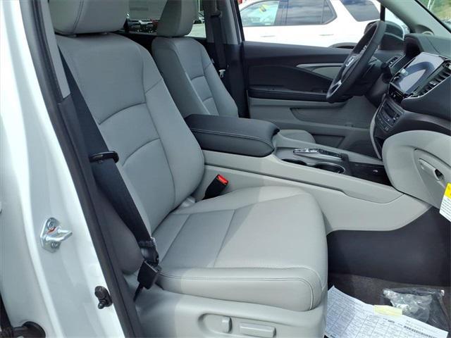 new 2025 Honda Ridgeline car, priced at $42,292