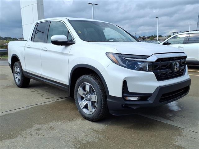 new 2025 Honda Ridgeline car, priced at $42,292
