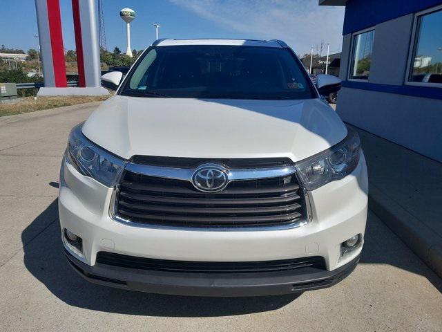 used 2016 Toyota Highlander car, priced at $18,983