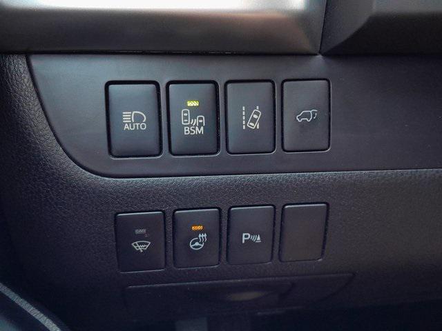 used 2016 Toyota Highlander car, priced at $18,983