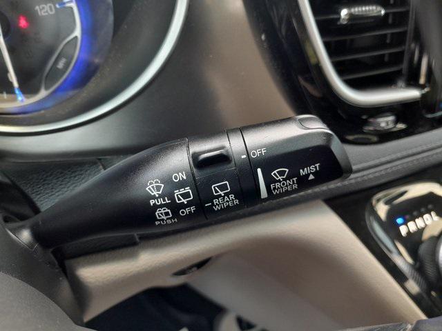 used 2018 Chrysler Pacifica car, priced at $12,992