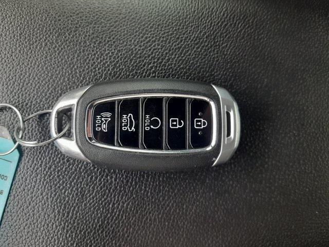 used 2022 Hyundai Elantra car, priced at $20,919