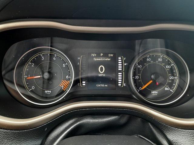 used 2015 Jeep Cherokee car, priced at $9,261
