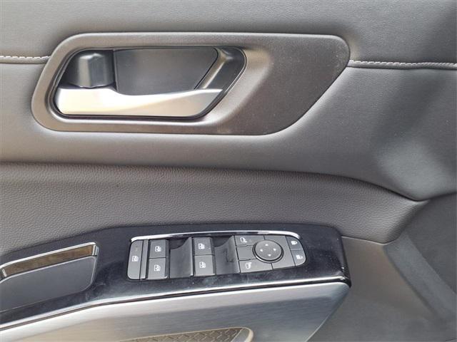 new 2025 Nissan Pathfinder car, priced at $39,767