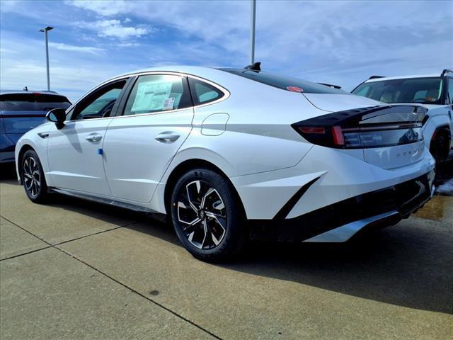 new 2025 Hyundai Sonata car, priced at $30,150