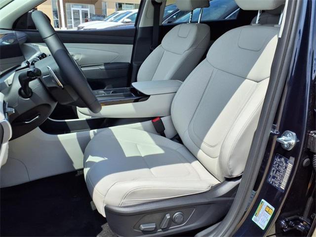 new 2025 Hyundai TUCSON Hybrid car, priced at $37,190