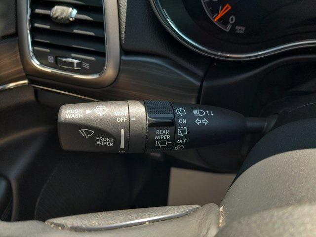 used 2021 Jeep Grand Cherokee car, priced at $25,933