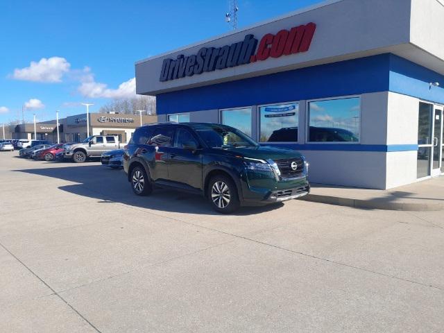 used 2024 Nissan Pathfinder car, priced at $39,924