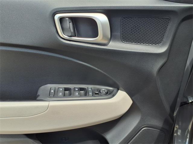 new 2025 Hyundai Venue car, priced at $23,135