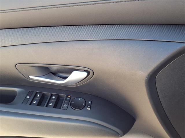 new 2025 Hyundai Tucson car, priced at $30,295