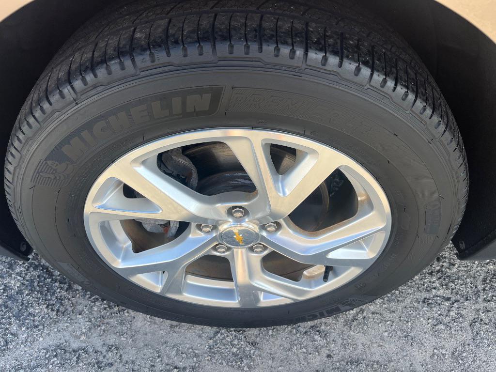 used 2019 Chevrolet Equinox car, priced at $19,550