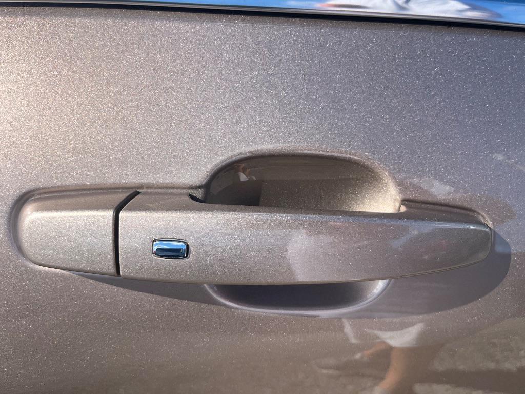 used 2019 Chevrolet Equinox car, priced at $19,550