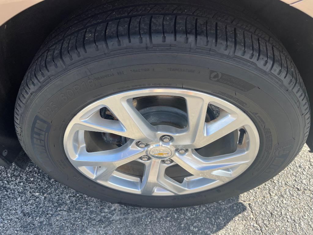 used 2019 Chevrolet Equinox car, priced at $19,550