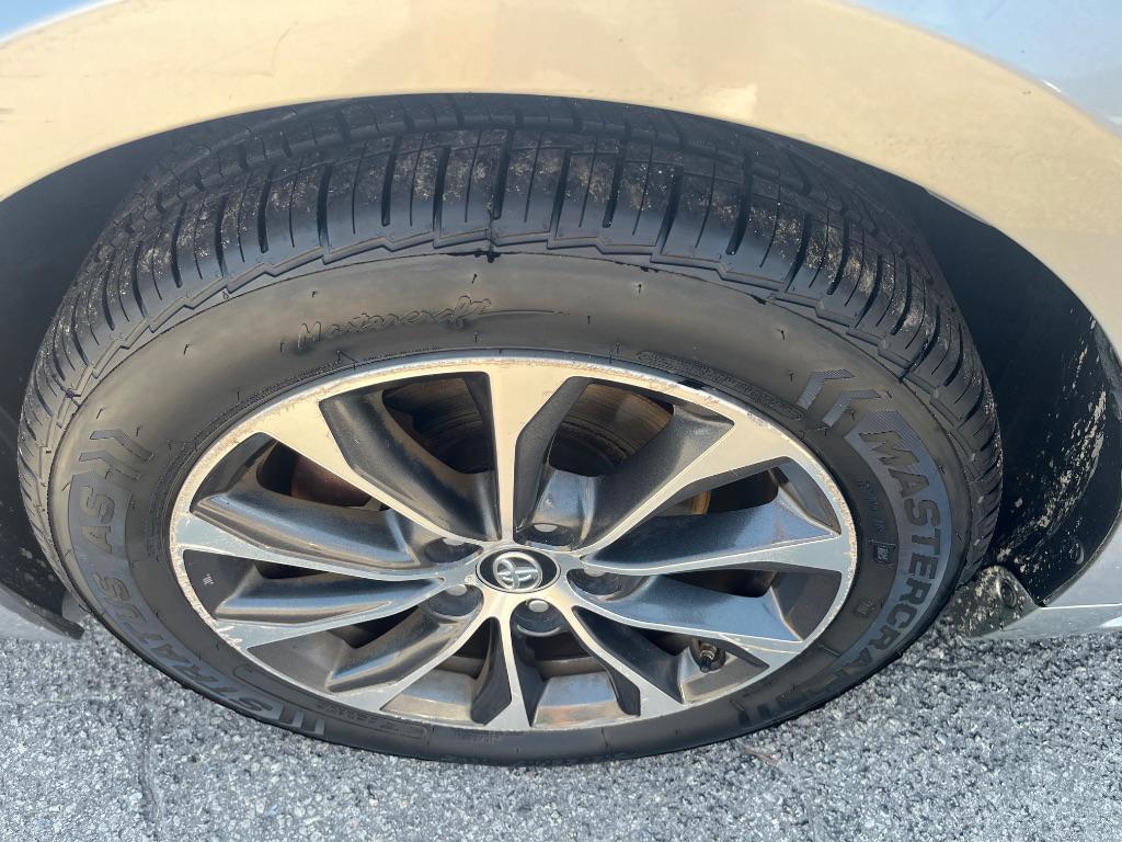 used 2018 Toyota Avalon car, priced at $22,980