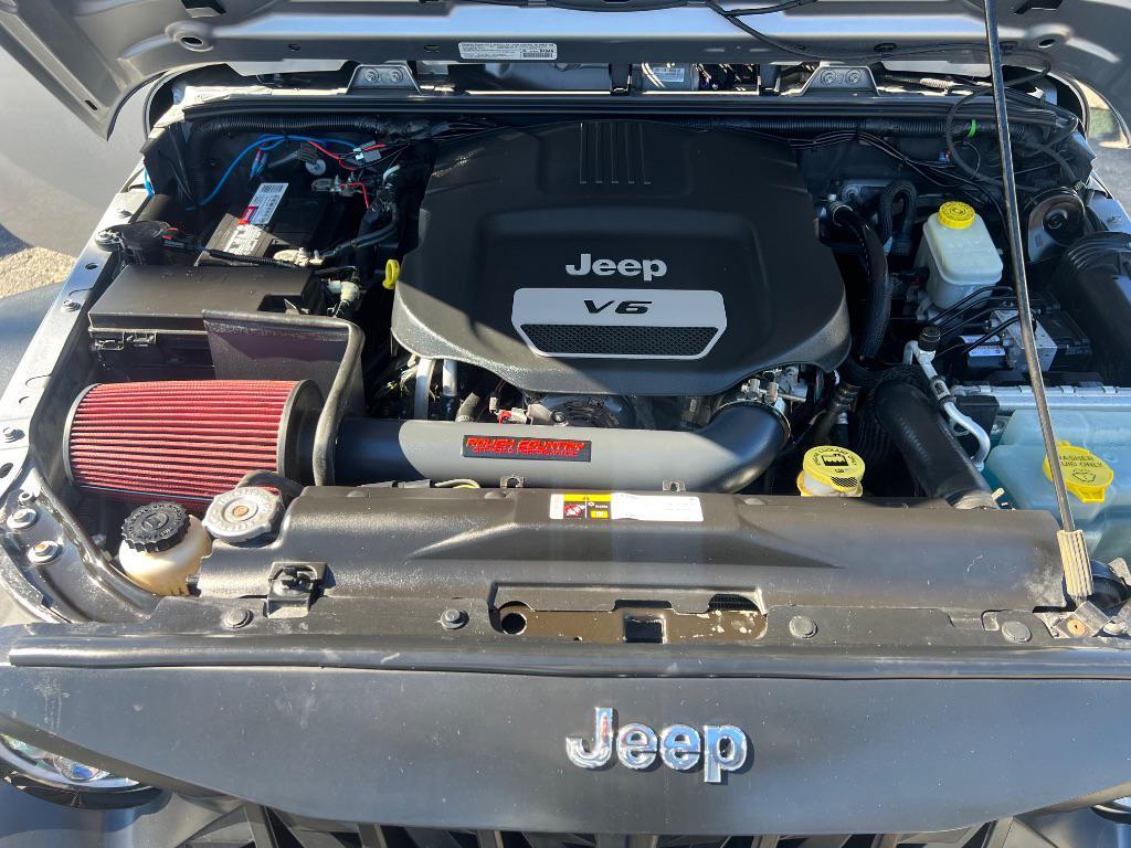 used 2014 Jeep Wrangler Unlimited car, priced at $19,205