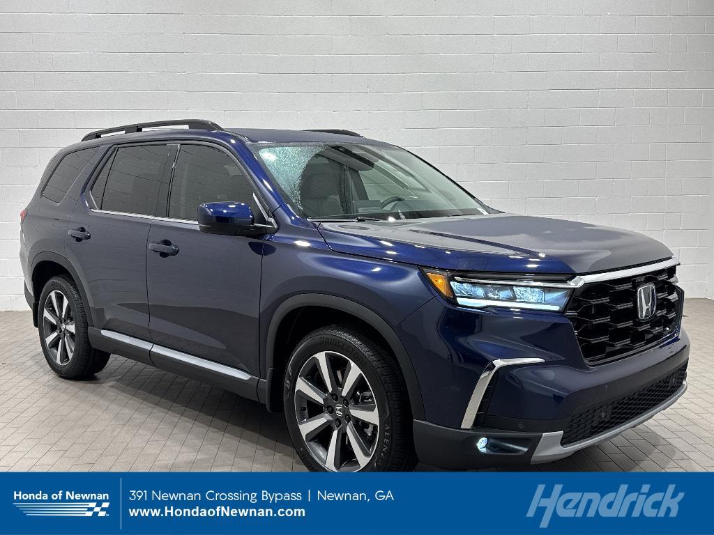 new 2025 Honda Pilot car, priced at $48,034