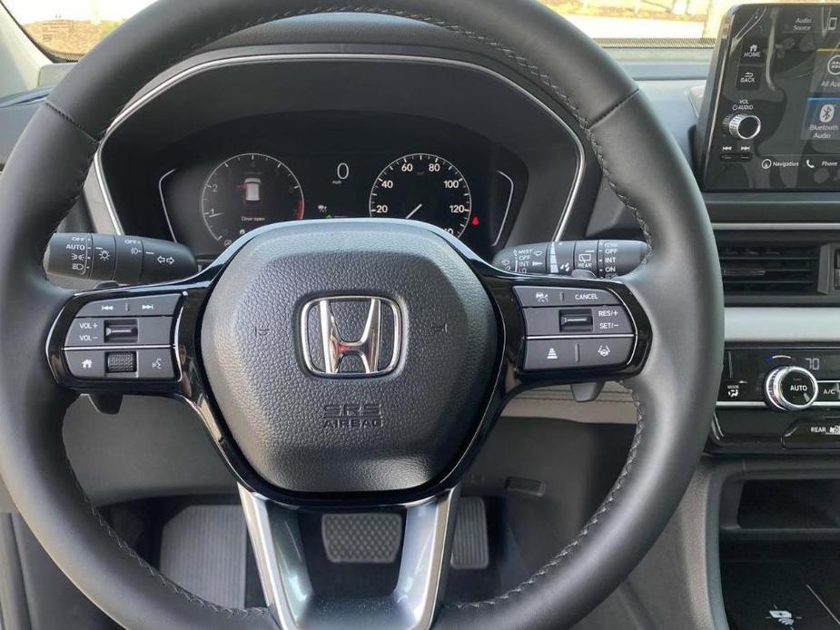 new 2025 Honda Pilot car, priced at $47,376