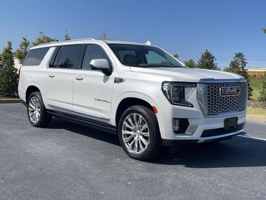 used 2022 GMC Yukon XL car, priced at $69,429