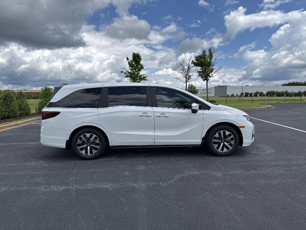 new 2025 Honda Odyssey car, priced at $41,530