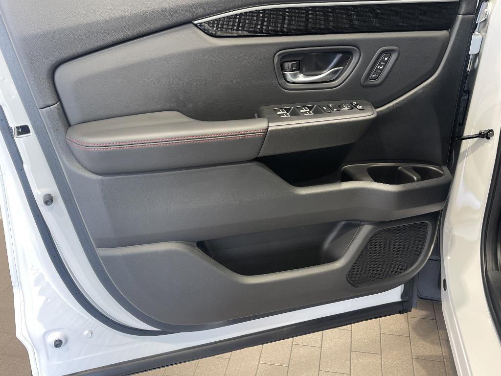 new 2025 Honda Pilot car, priced at $56,485