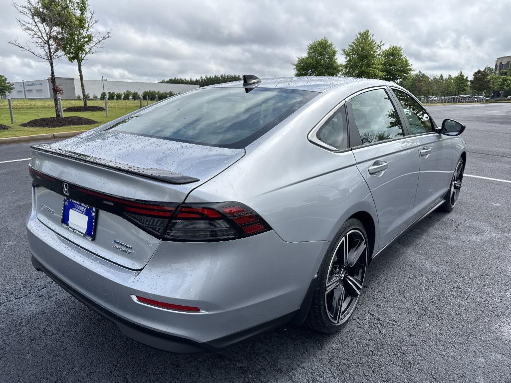 new 2025 Honda Accord Hybrid car, priced at $33,107