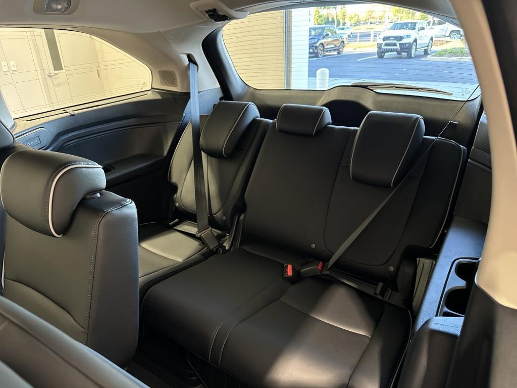 new 2025 Honda Odyssey car, priced at $52,730