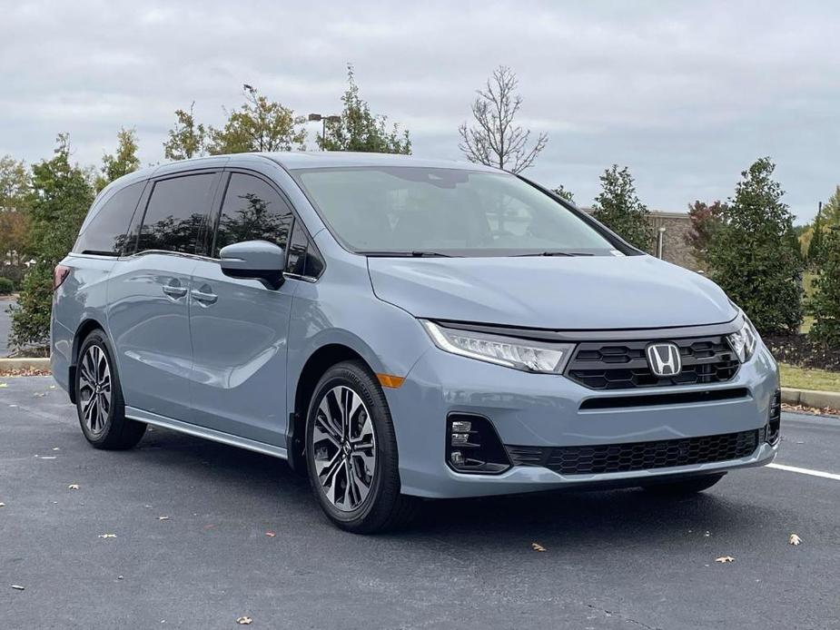 new 2025 Honda Odyssey car, priced at $52,730