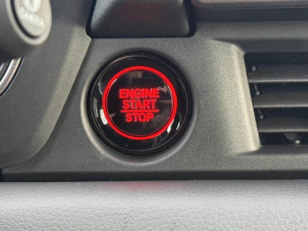 new 2025 Honda Pilot car, priced at $48,346