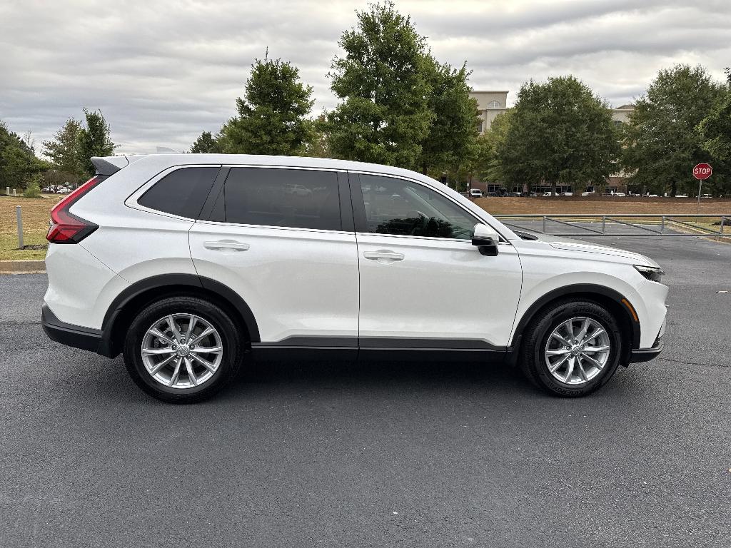 used 2025 Honda CR-V car, priced at $34,760