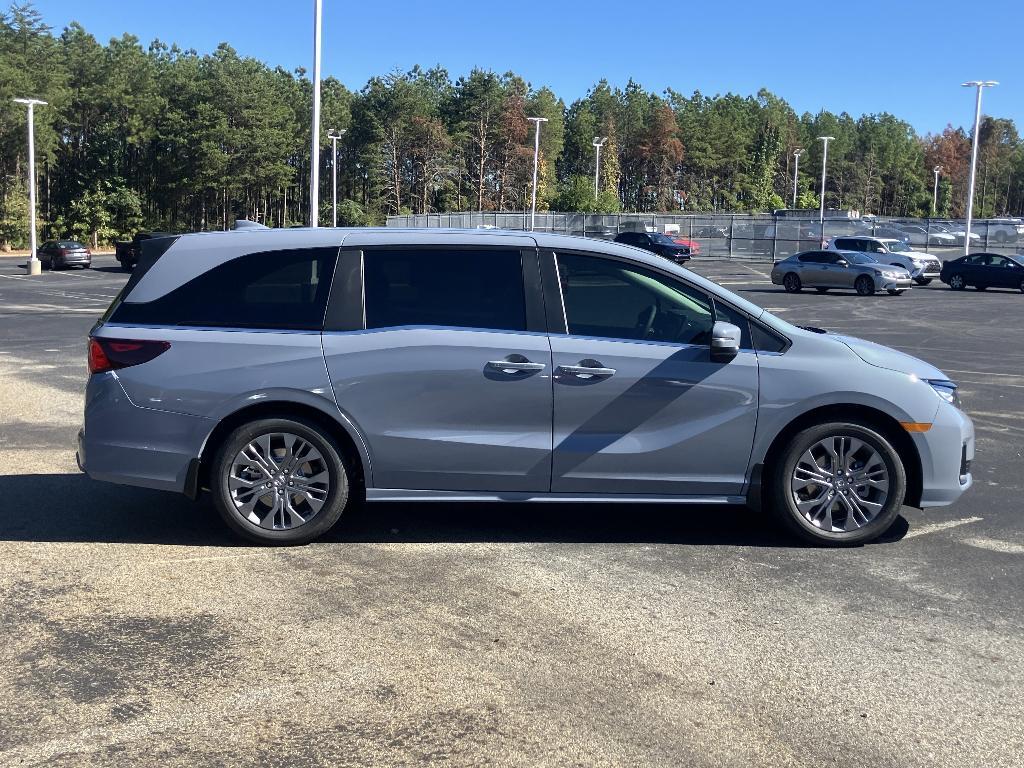 new 2026 Honda Odyssey car, priced at $47,467