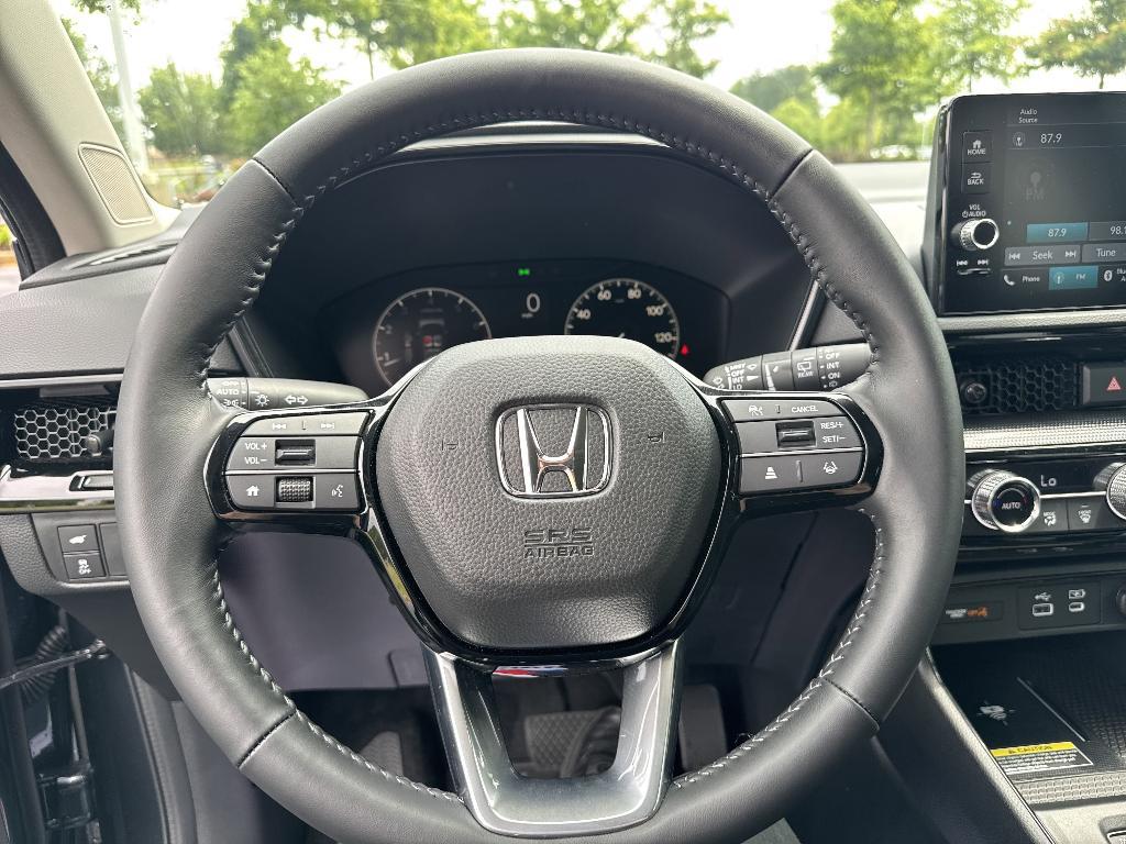 used 2025 Honda CR-V car, priced at $35,999