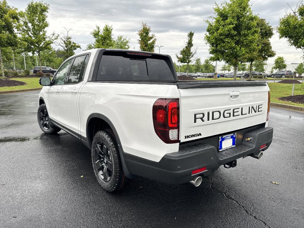 new 2025 Honda Ridgeline car, priced at $48,905
