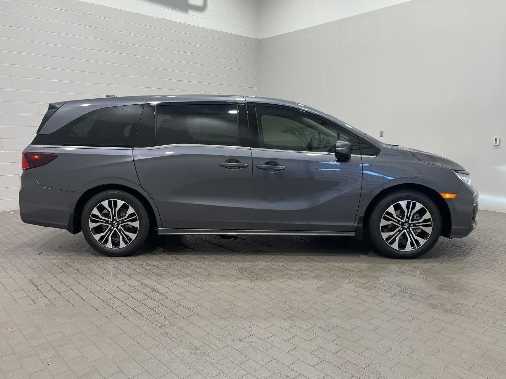 new 2025 Honda Odyssey car, priced at $52,275