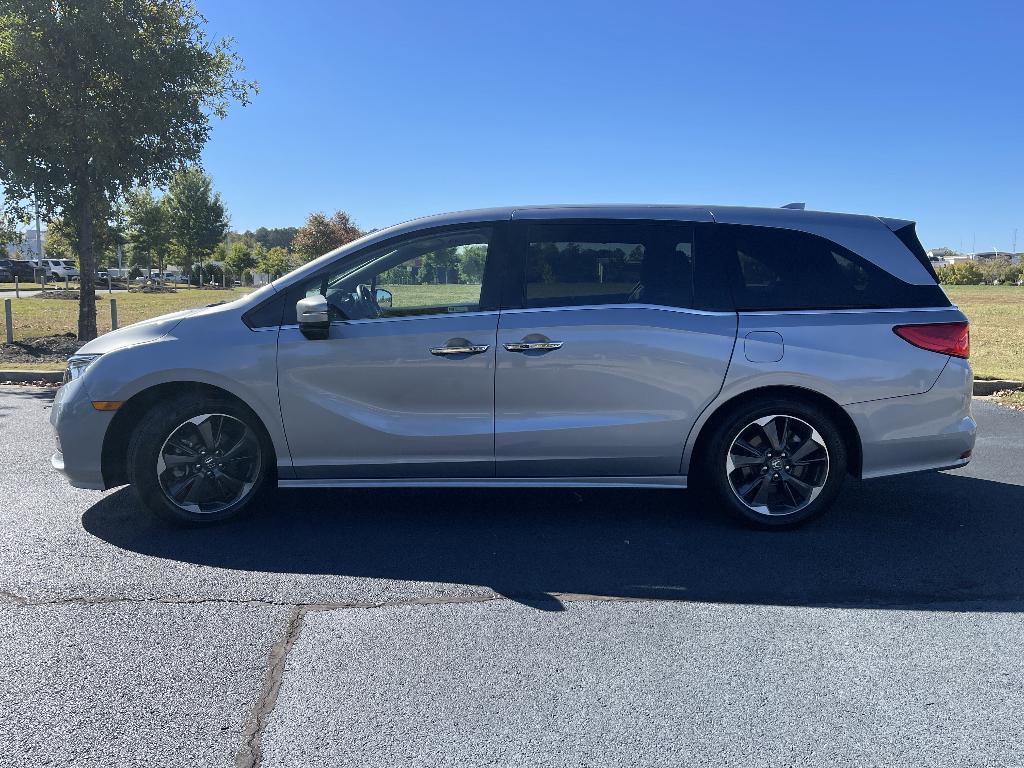 used 2023 Honda Odyssey car, priced at $44,897