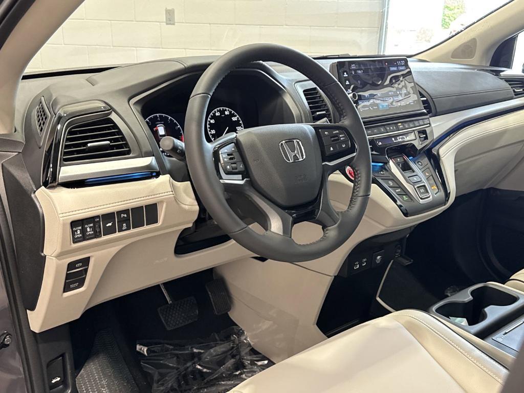 new 2025 Honda Odyssey car, priced at $46,522