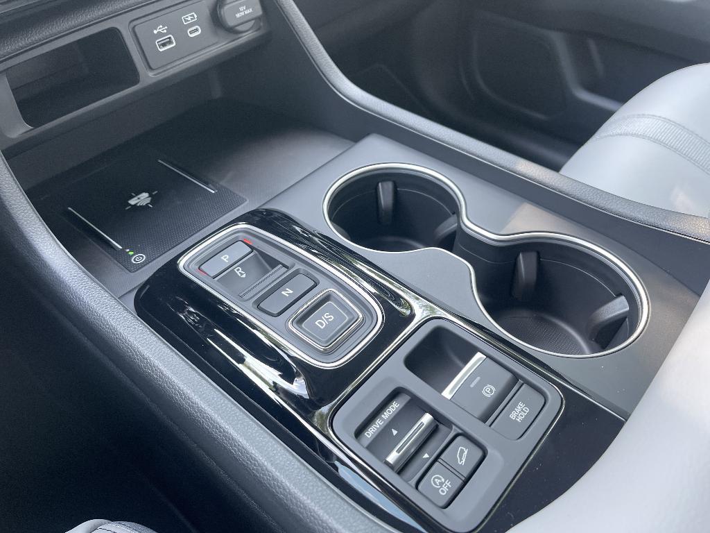 new 2025 Honda Pilot car, priced at $48,106