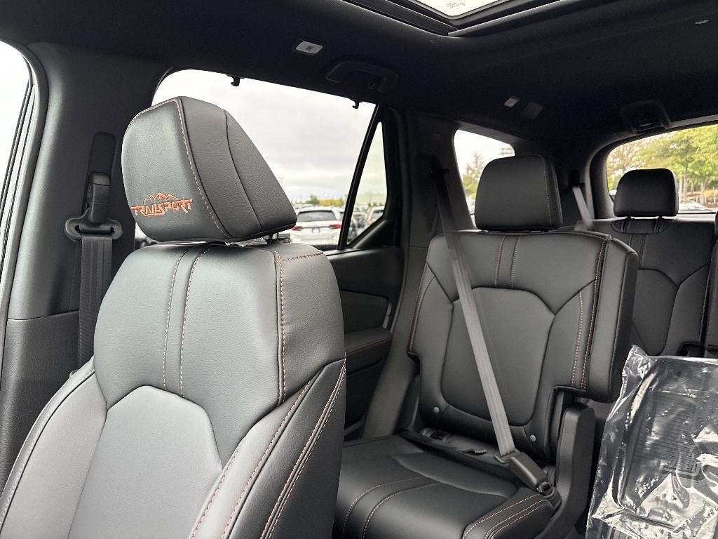 new 2025 Honda Pilot car, priced at $47,918