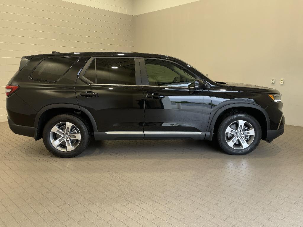 used 2024 Honda Pilot car, priced at $43,539