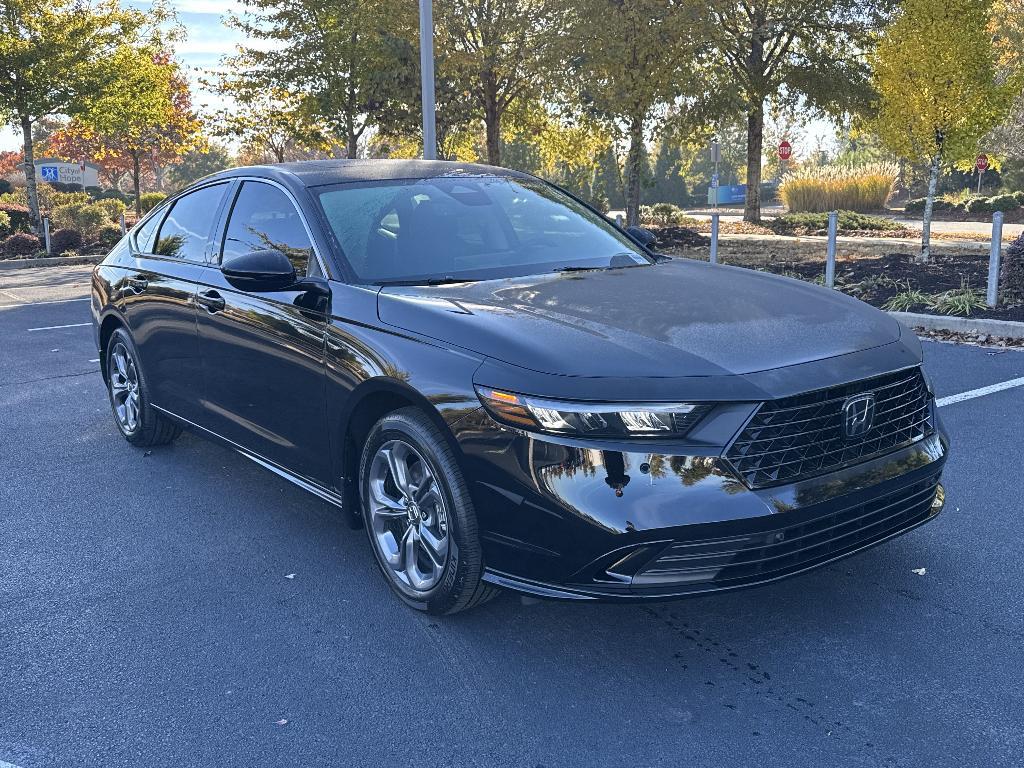 new 2025 Honda Accord Hybrid car, priced at $36,135