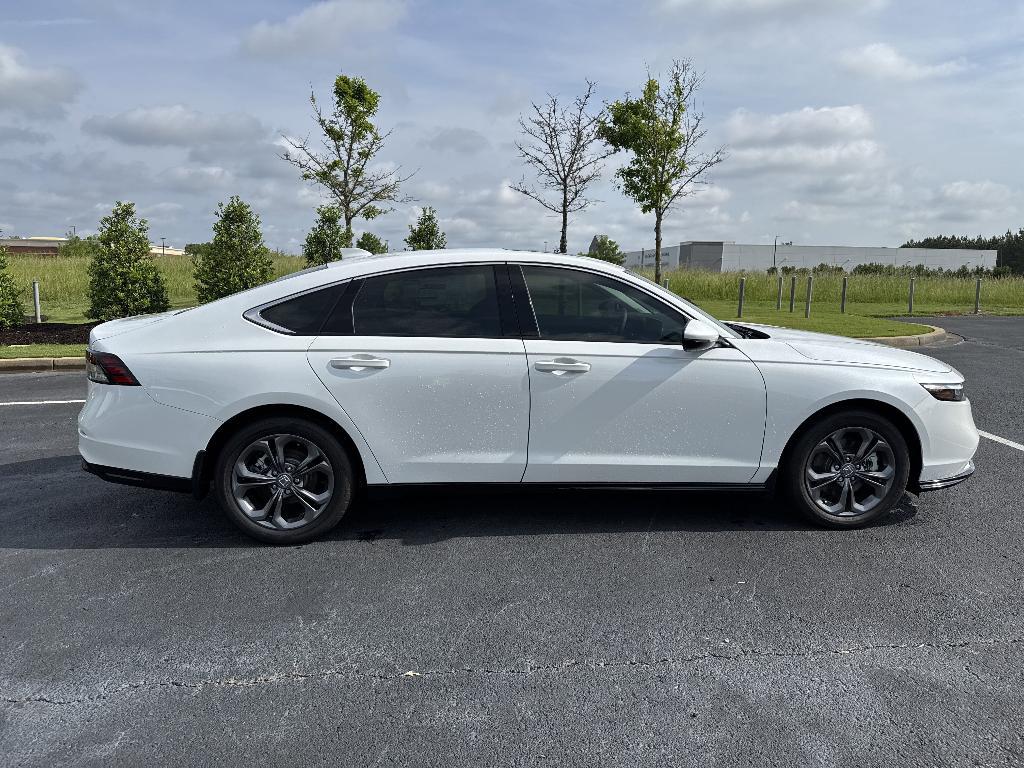 new 2025 Honda Accord Hybrid car, priced at $36,490