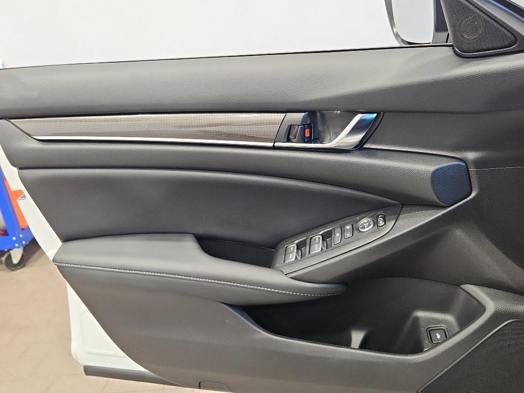 used 2022 Honda Accord Hybrid car, priced at $27,975