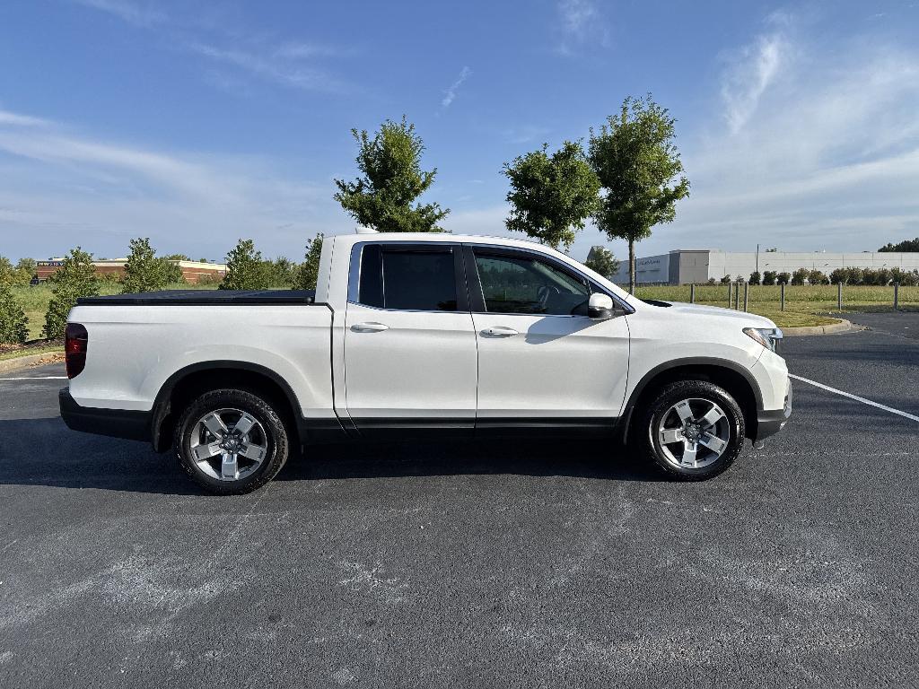 used 2024 Honda Ridgeline car, priced at $39,527