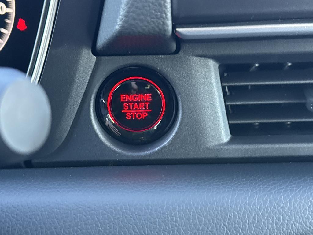 new 2025 Honda Pilot car, priced at $48,200